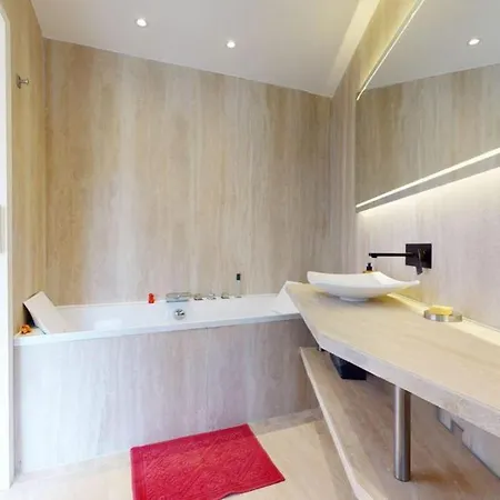 Luxury For 14 People With Swimming Pool Ramatuelle
